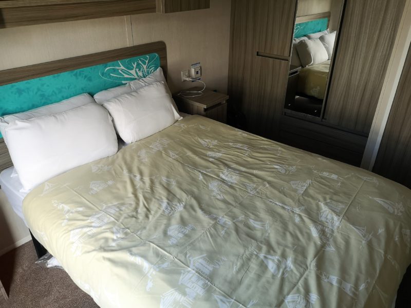 Haven Seashore Prestige caravan master bedroom