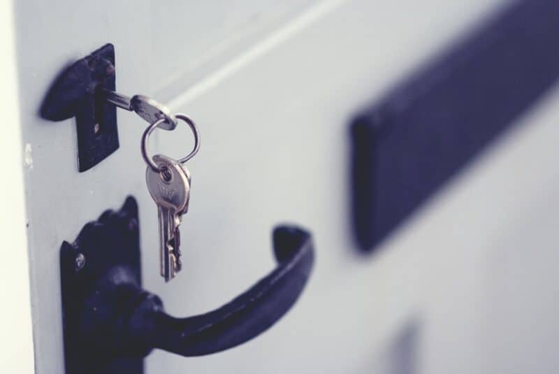 5 Smart Apartment Security Tips for Students