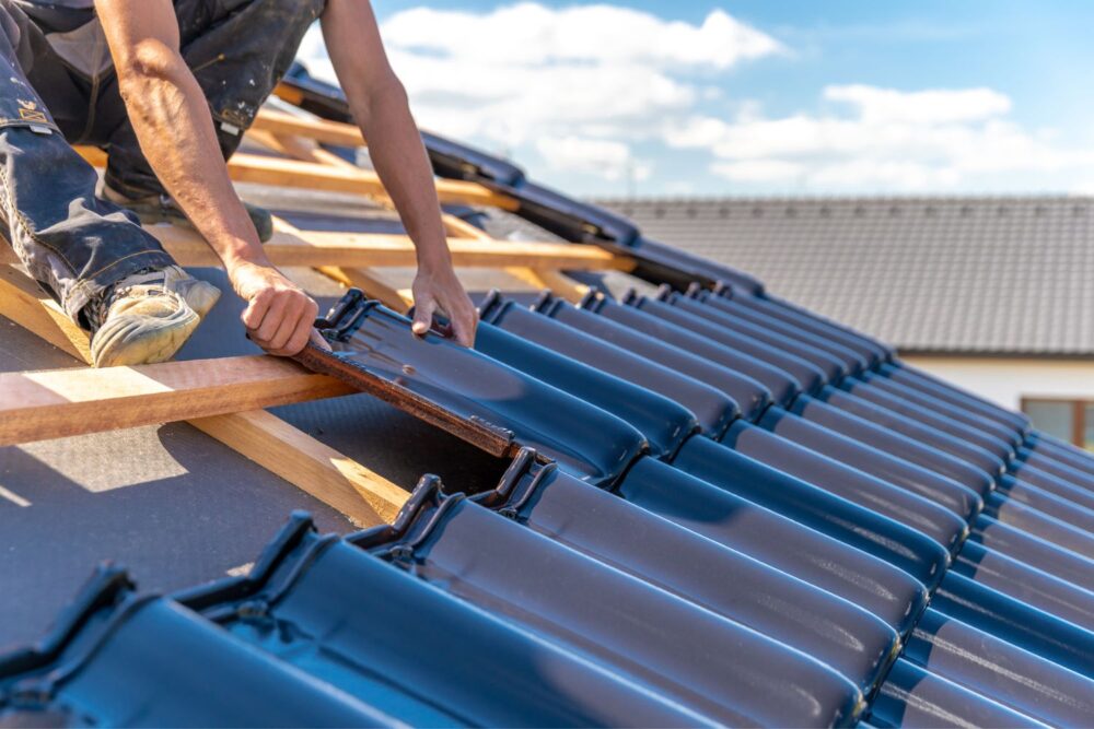 How to Hire a Reputable Roofing Company Near Me