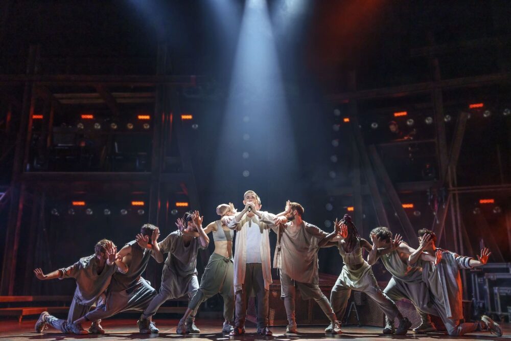 Ian McIntosh and ensemble in Jesus Christ Superstar