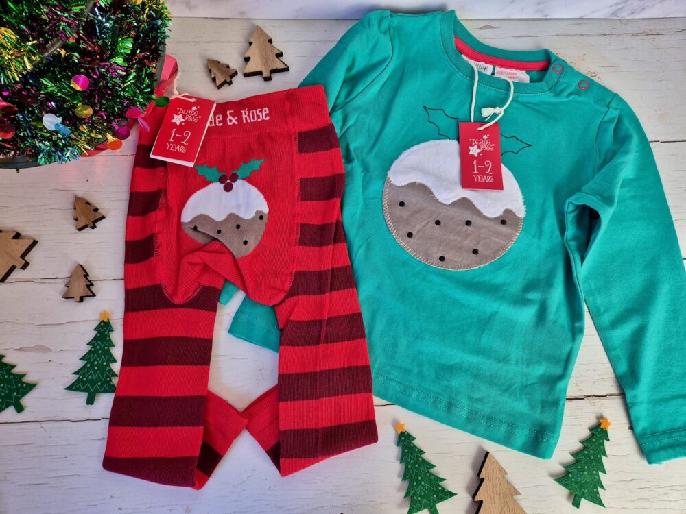 Blade and Rose Christmas pudding outfit