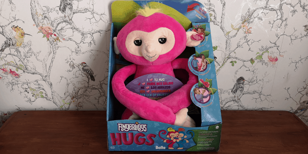 Fingerlings Hugs Review - Me, him, the dog and a baby!