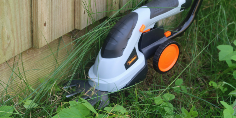 Keeping The Garden Neat With The VonHaus 2 In 1 Grass And Hedge Trimmer